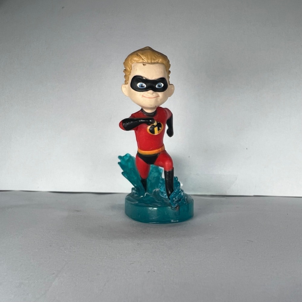 The‎ Incredibles Dash Action Figure 2" Disney Pixar Cake Topper Collectible Red